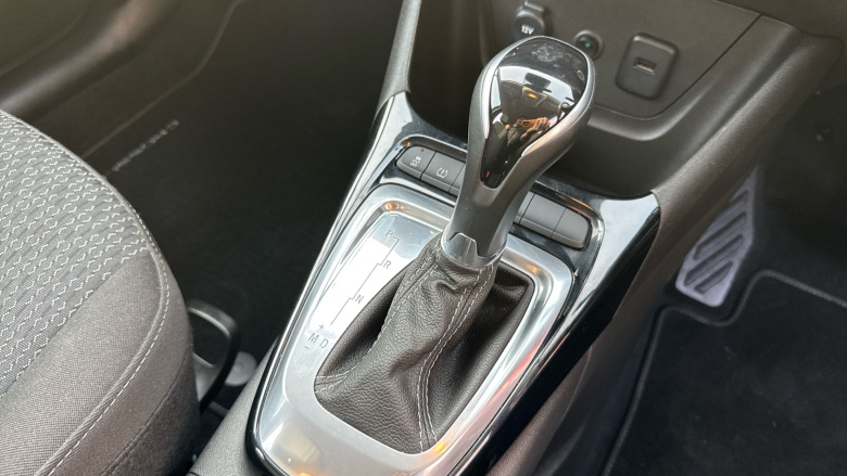 Vauxhall Crossland 1.2 Turbo [130] Design 5dr Auto Petrol Hatchback